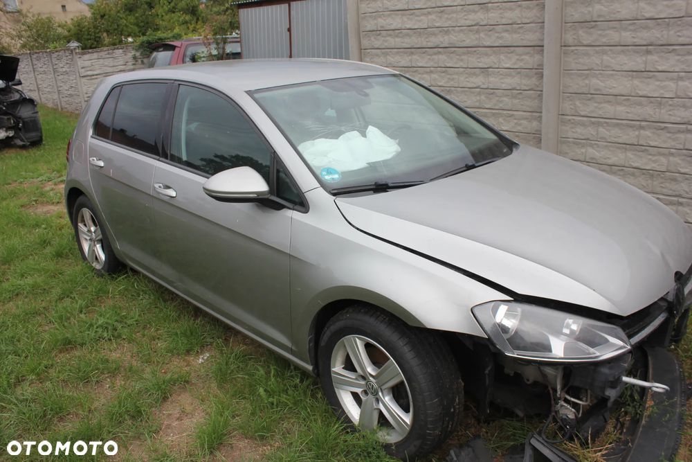 Volkswagen Golf - 3
