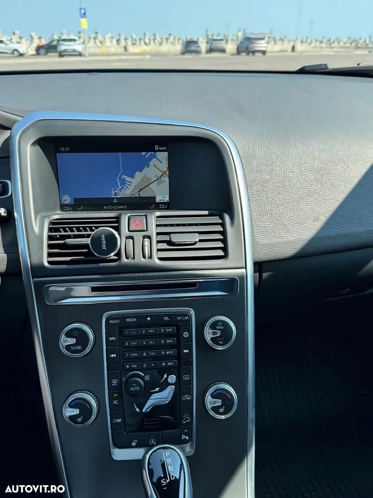 Volvo XC 60 - 6