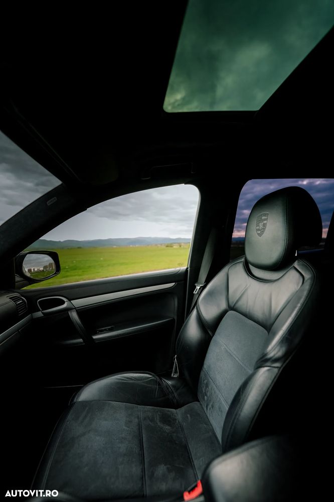 Porsche Cayenne - 17