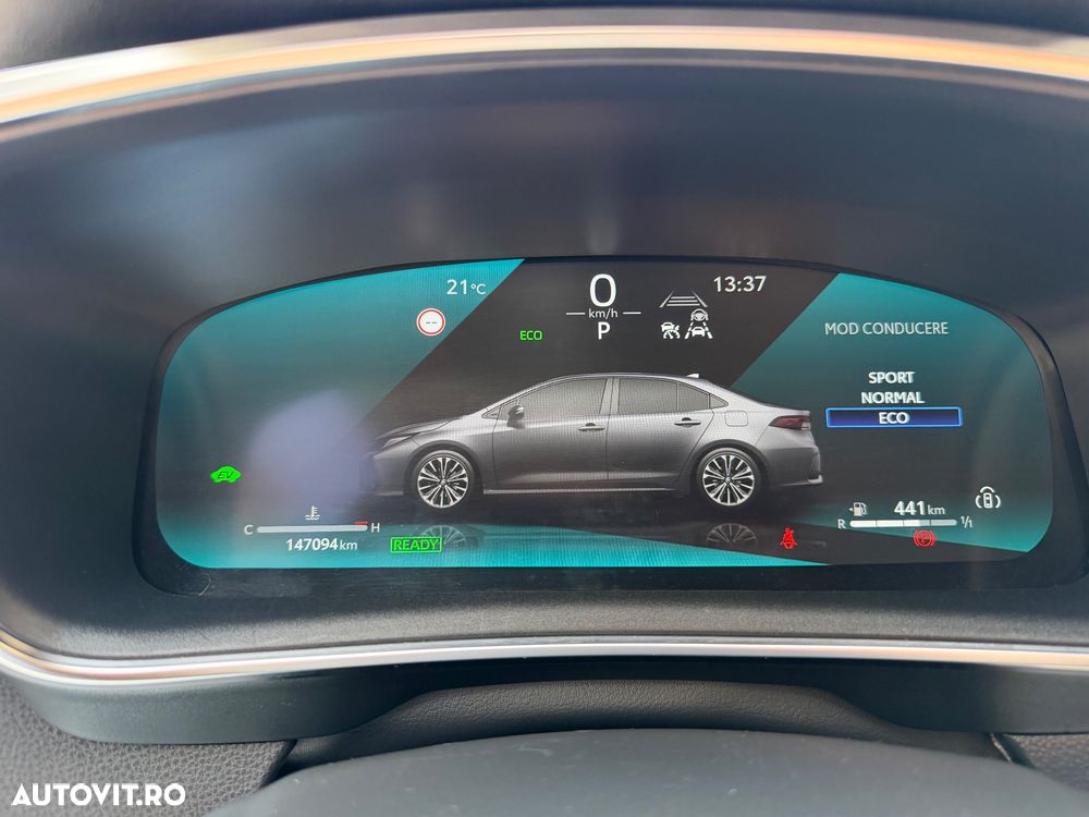 Toyota Corolla 1.8 HSD Dynamic - 3