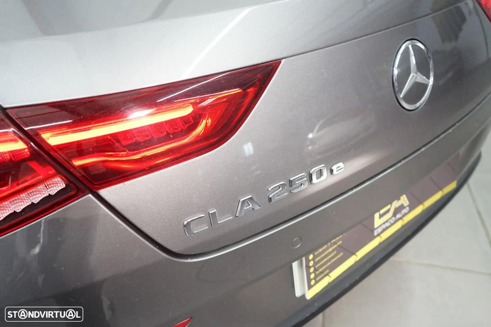 Mercedes-Benz CLA 250 e AMG Line - 15