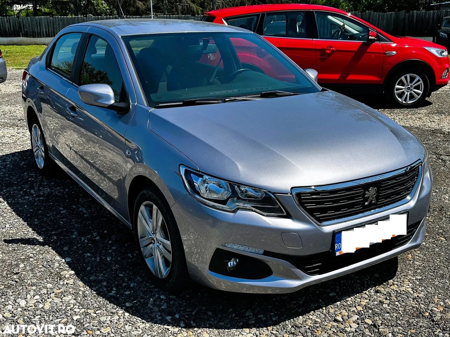 Peugeot 301 1.5 BlueHDI FAP Allure - 1
