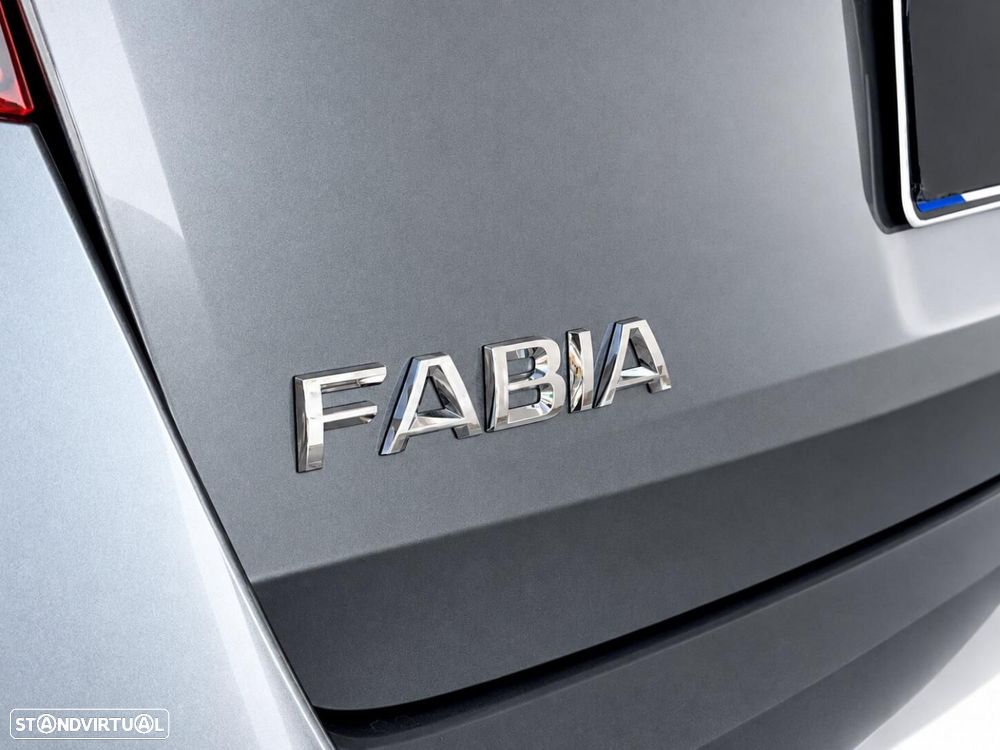 Skoda Fabia 1.0 TSI Selection DSG - 32