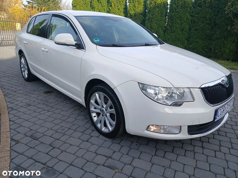 Skoda Superb 2.0 TDI DPF Elegance - 8