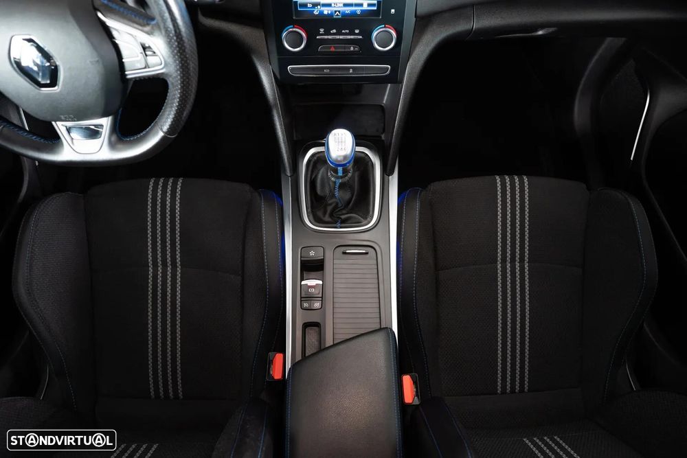 Renault Mégane Sport Tourer 1.5 Blue dCi GT Line — fotografia 38