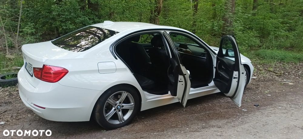 BMW Seria 3 - 21