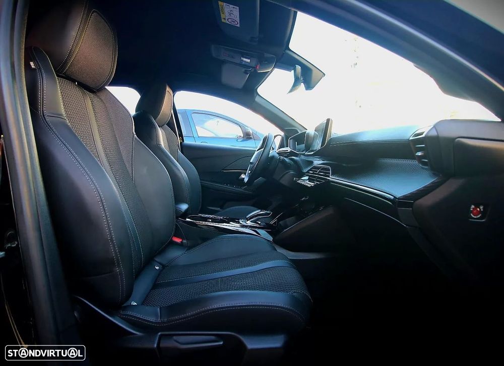 Peugeot e-208 50 kWh GT Line - 28