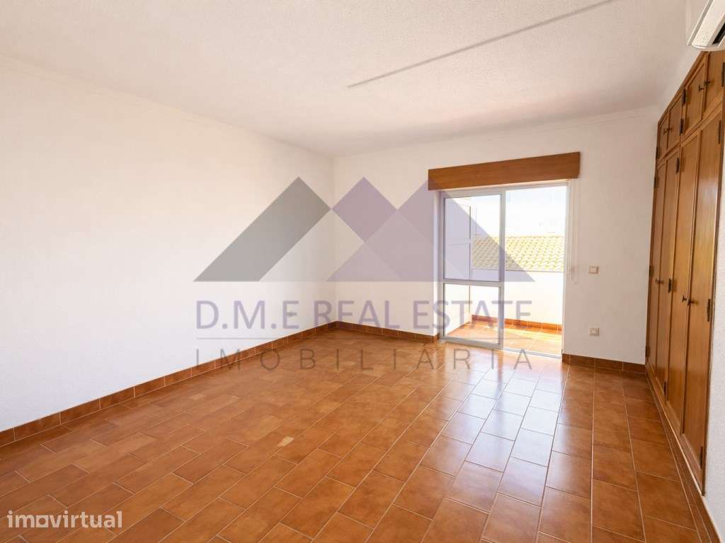 Apartamento T2 com Excelentes Áreas em Monte Gordo a 400 metros da ... - Grande imagem: 4/29