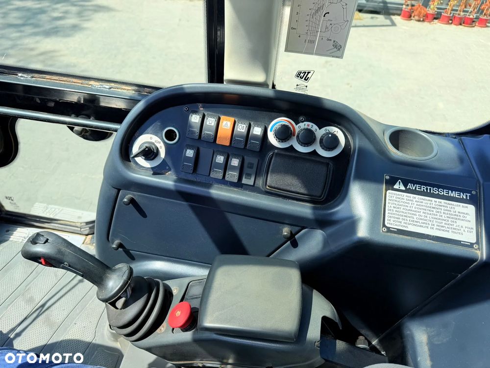 JCB TM 300 - 16