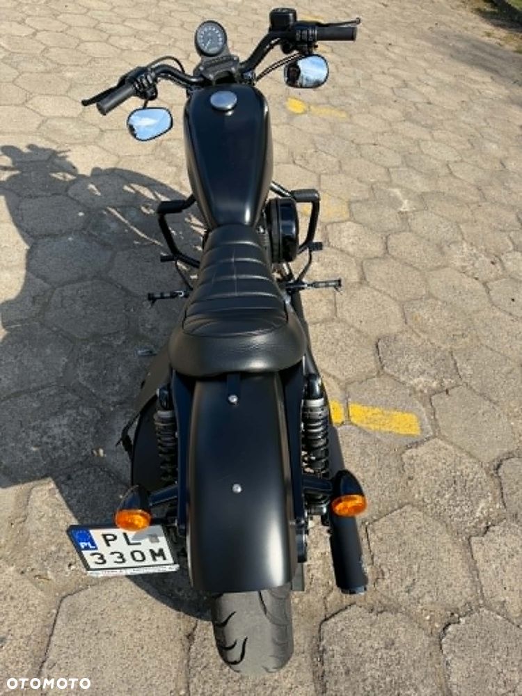 Harley-Davidson Sportster Iron 883 - 12