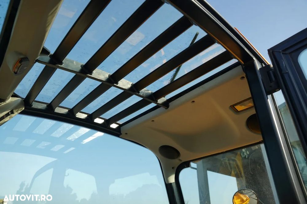 JCB 535-95 / ÎNCĂRCĂTOR TELESCOPIC CU DIRECȚIE / CUPĂ / FURCĂ / ÎNCĂRCĂTOR / CAPACITATE DE RIDICARE 3.500 KG / - 34
