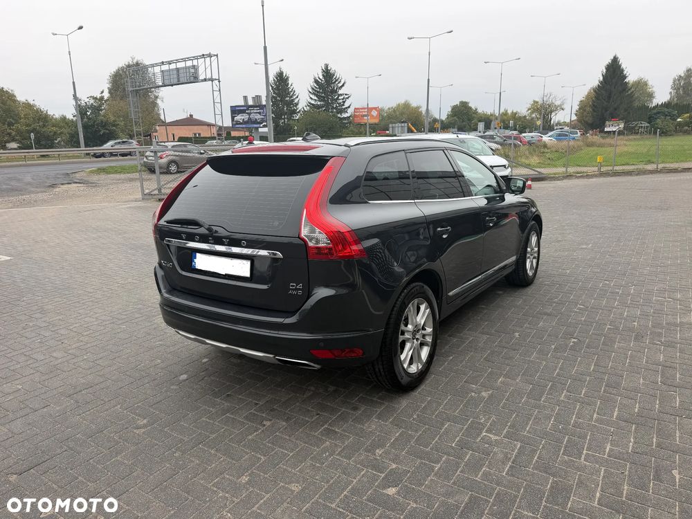 Volvo XC 60 D4 AWD Summum - 4
