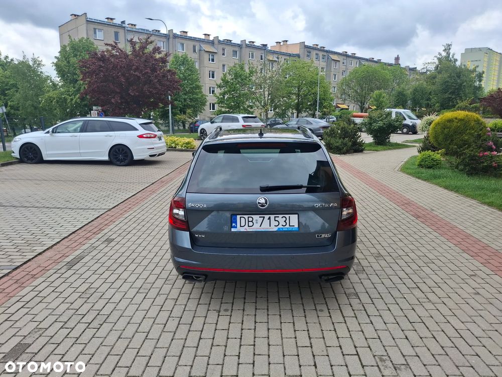 Skoda Octavia 2.0 TDI 4x4 DSG RS - 12