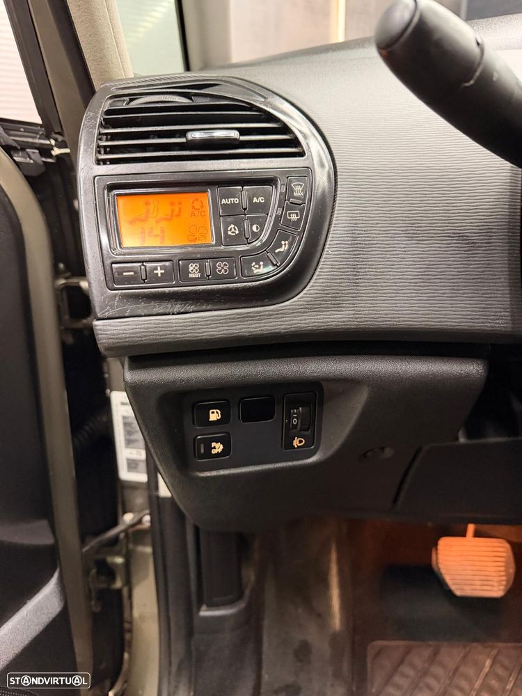 Citroën C4 Picasso 1.6 HDi FAP EGS6 Exclusive - 16