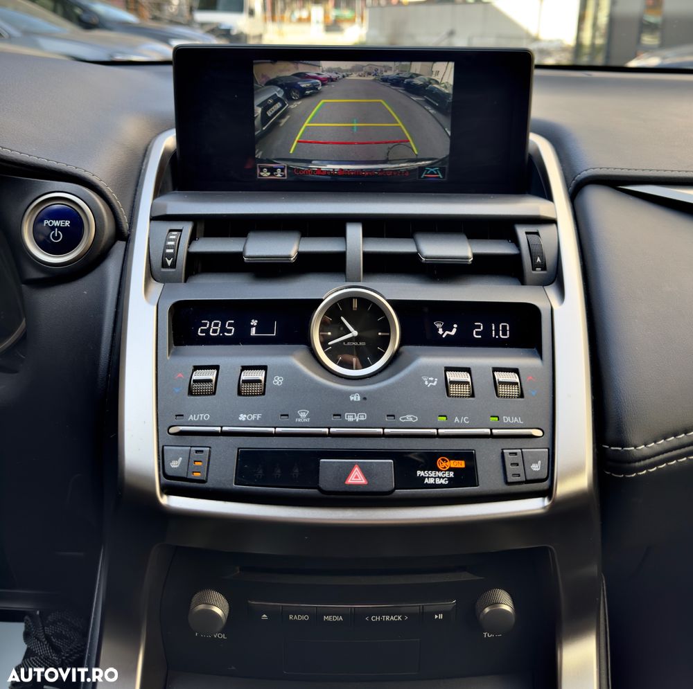 Lexus Seria NX 300h Executive Line - 10