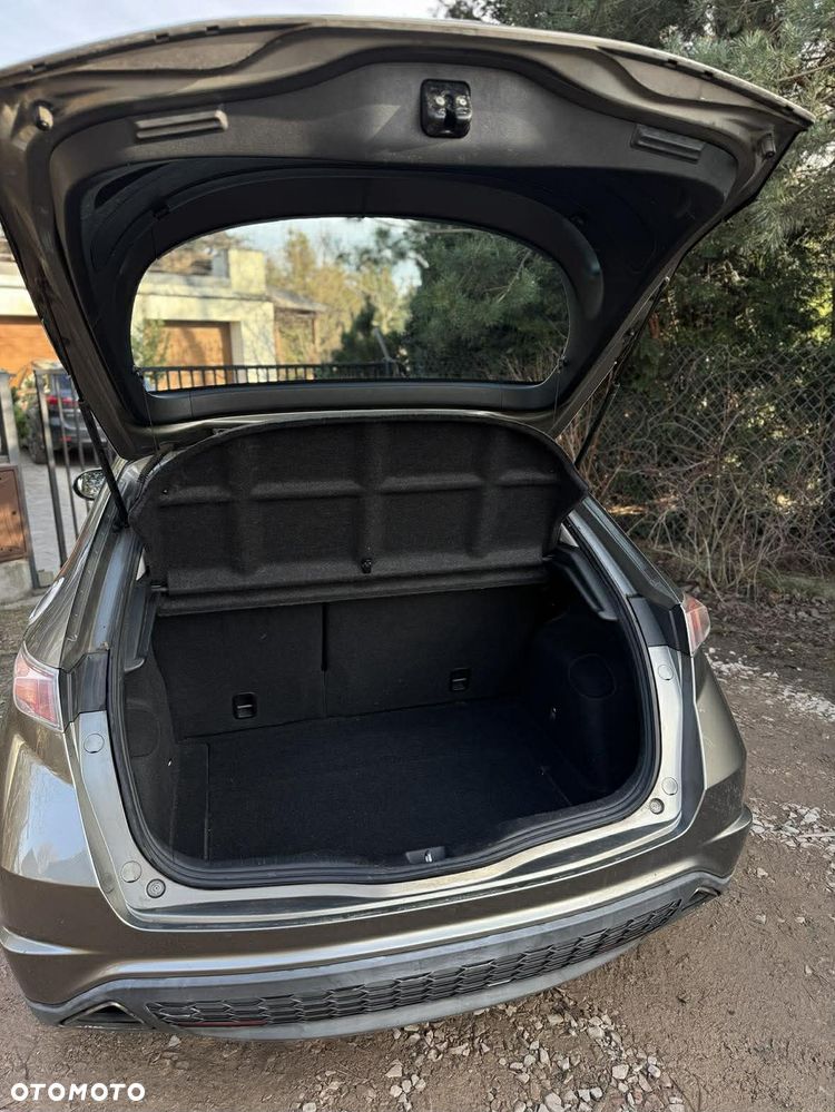 Honda Civic 1.8 Comfort - 17