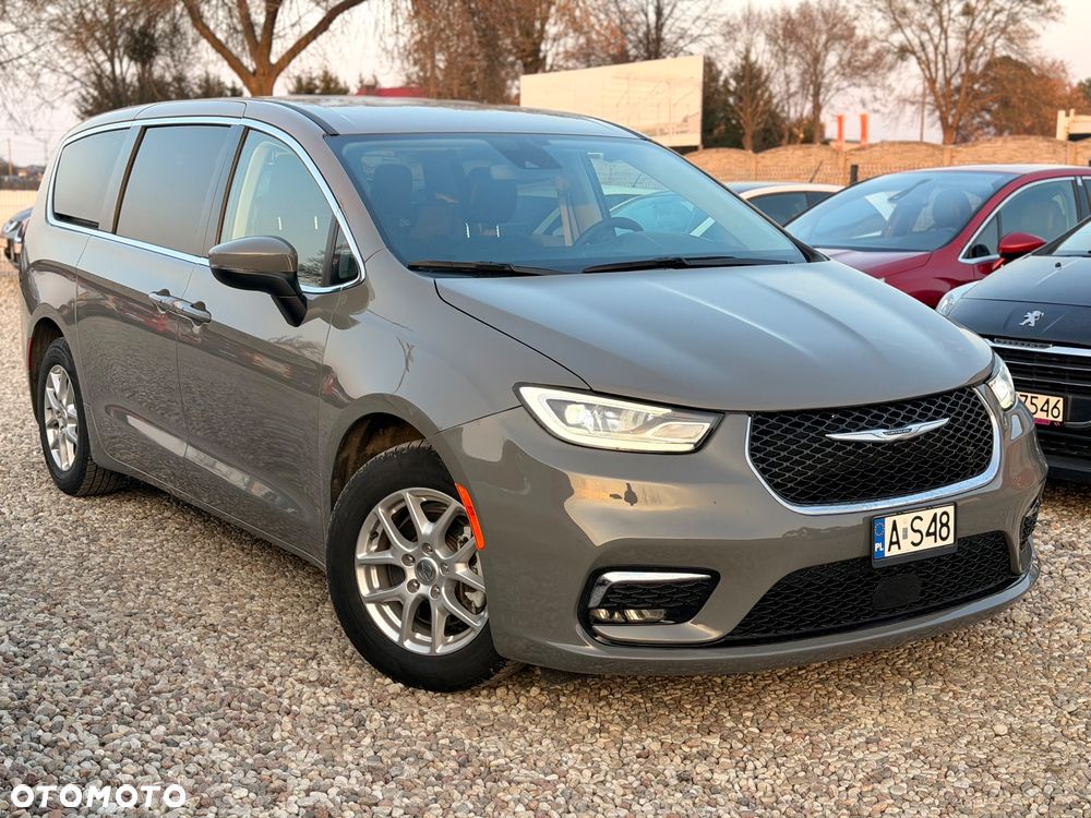 Chrysler Pacifica - 14