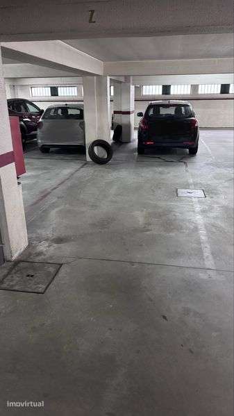 Arrendo lugar de garagem - Grande imagem: 2/4