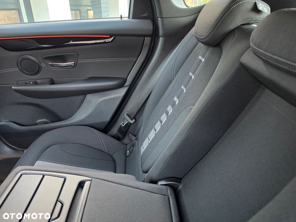 BMW Seria 2 218i Sport Line - 36