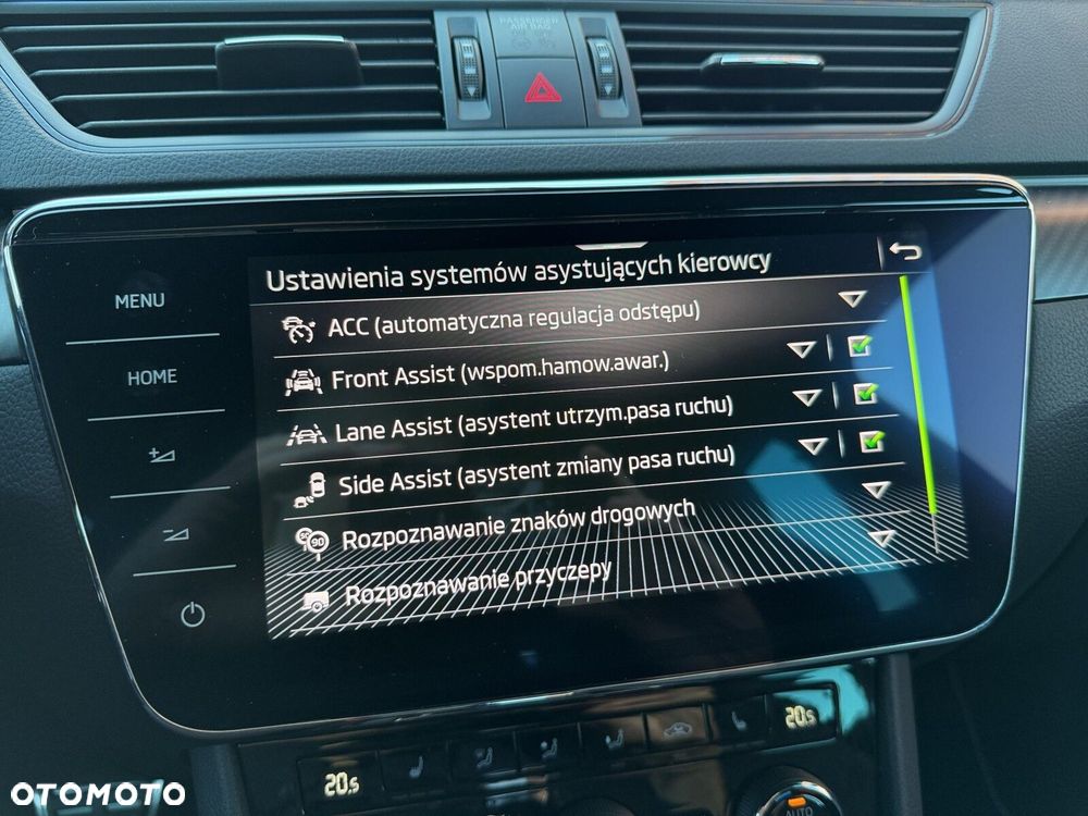 Skoda Superb 2.0 TDI SCR Sportline DSG - 29