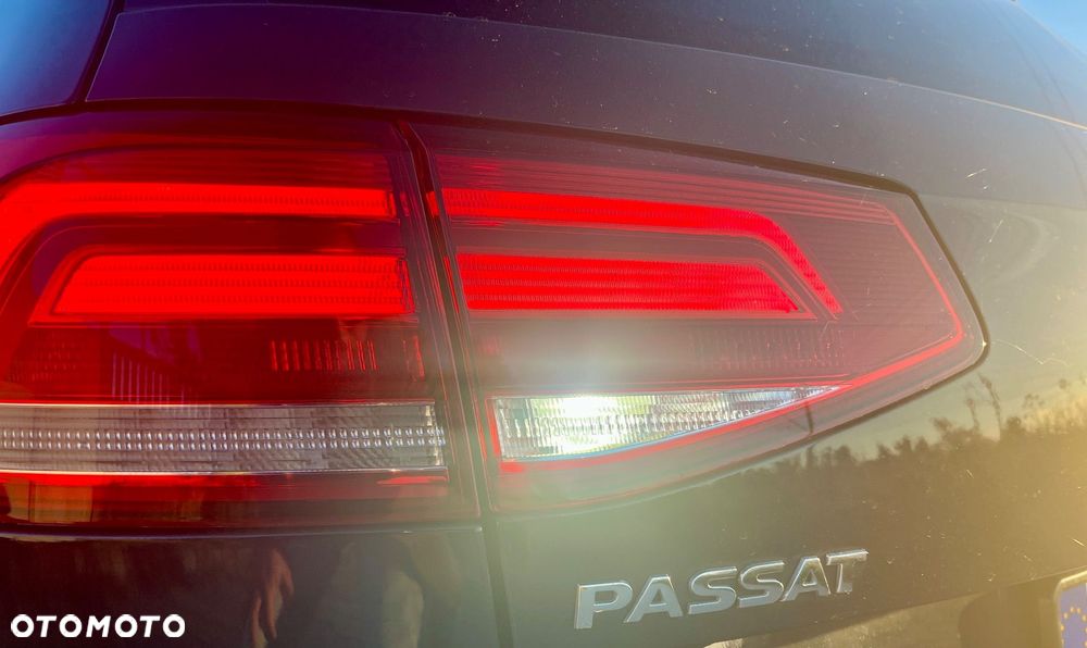 Volkswagen Passat Variant 1.5 TSI EVO Highline DSG - 20