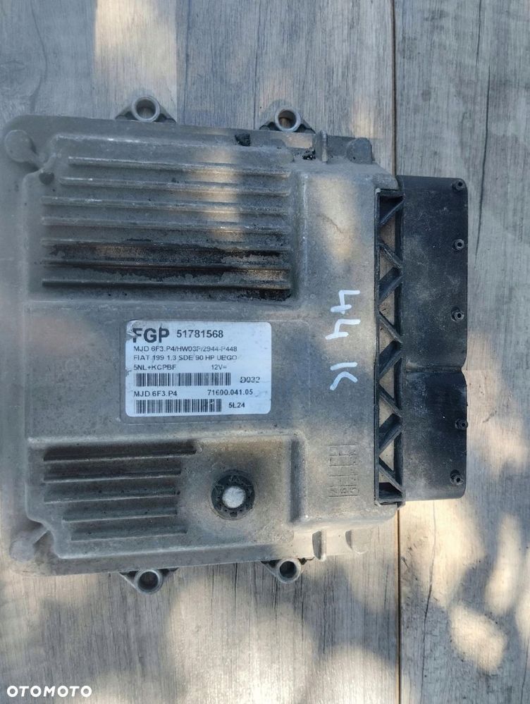 sterownik silnika fiat grande punto 1.3 51781568 - 1