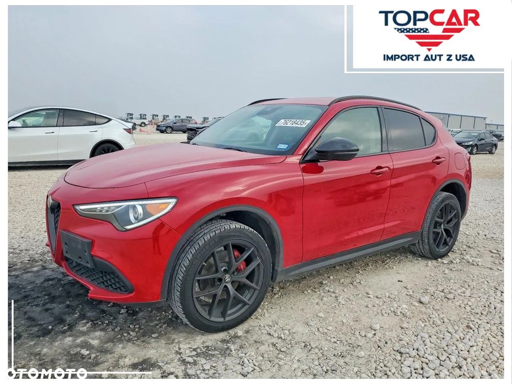 Alfa Romeo Stelvio - 1