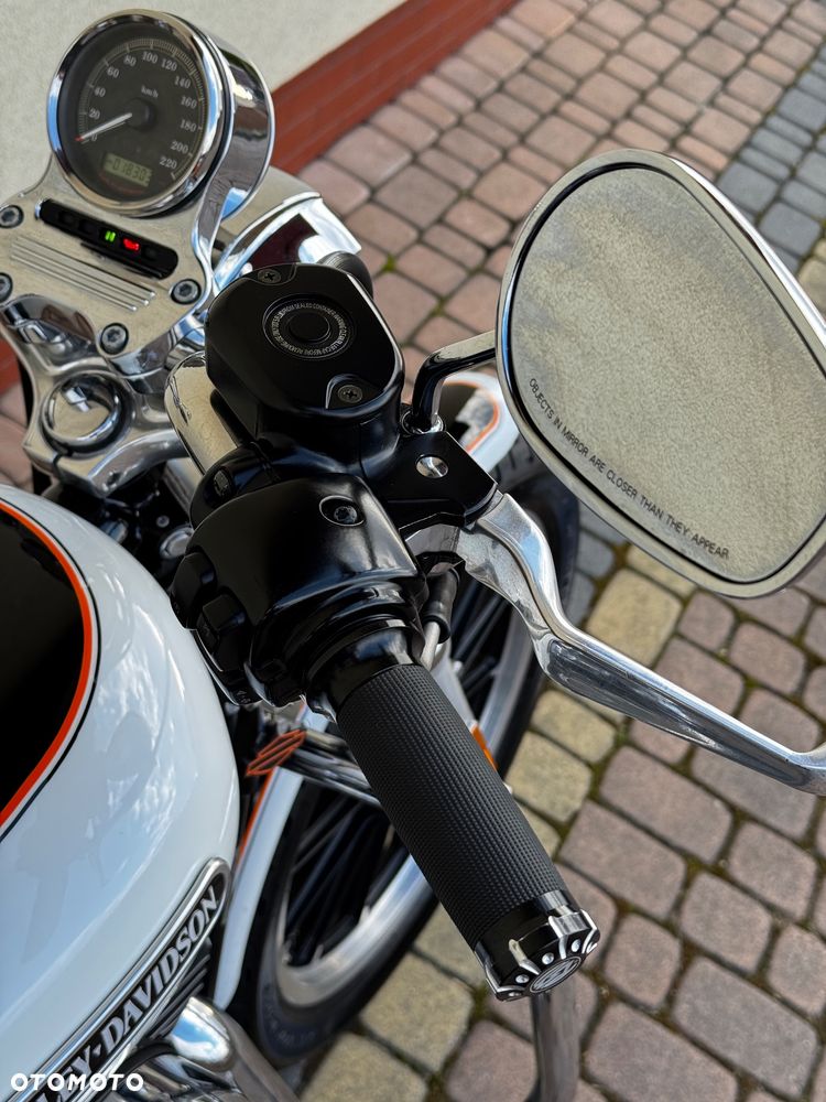 Harley-Davidson Sportster - 11
