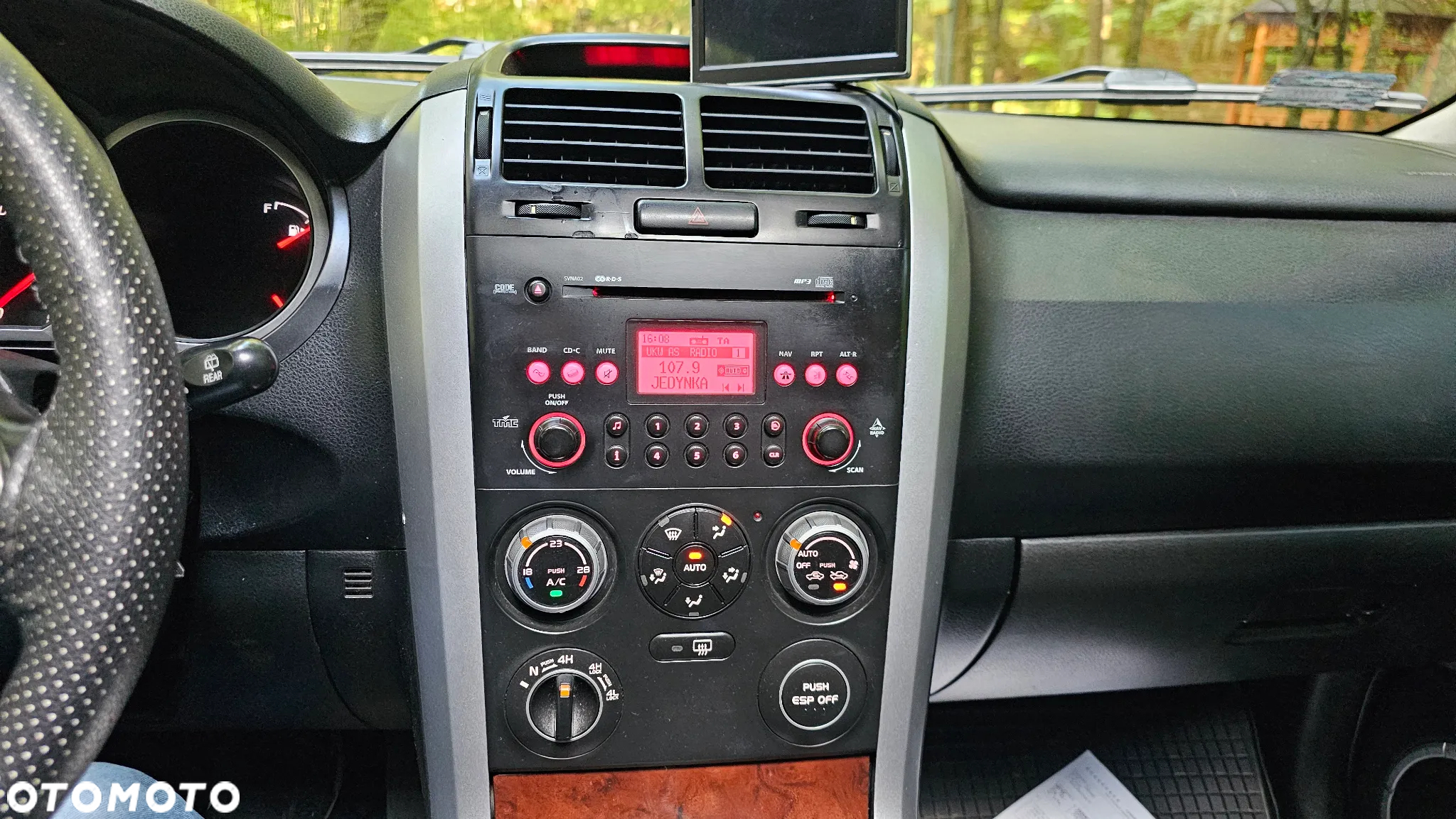 Suzuki Grand Vitara 1.9 DDiS - 13