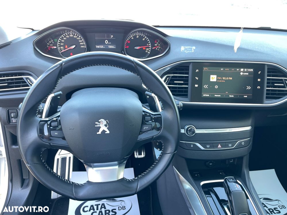 Peugeot 308 BlueHDi FAP 130 EAT6 Stop & Start Allure - 37