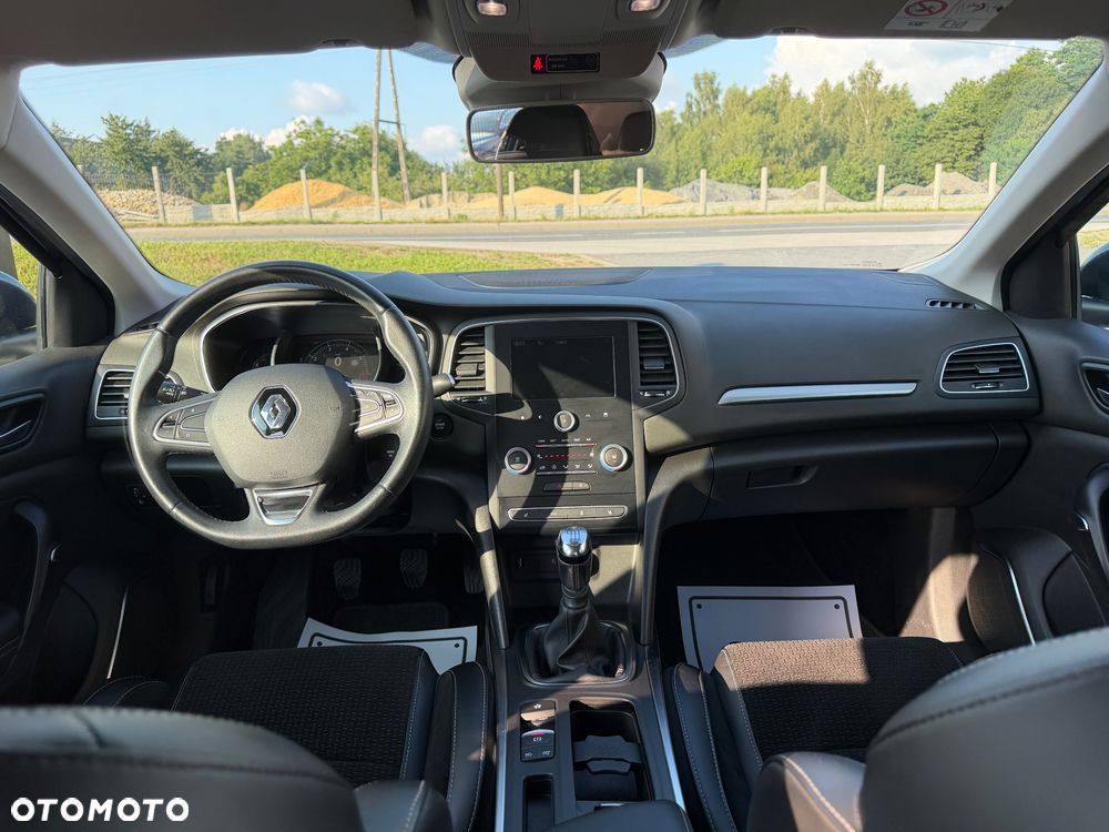 Renault Megane ENERGY TCe 130 LIMITED - 17