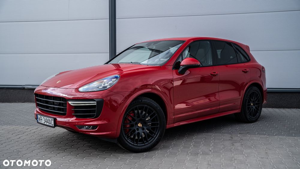 Porsche Cayenne GTS - 9