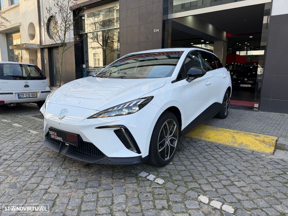 MG MG4 64 kWh Luxury - 3