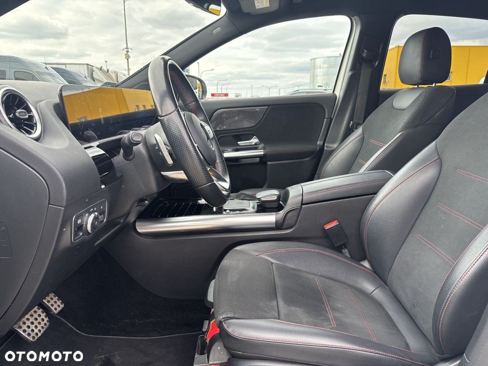 Mercedes-Benz GLA 180 mHEV AMG Line 7G-DCT - 18