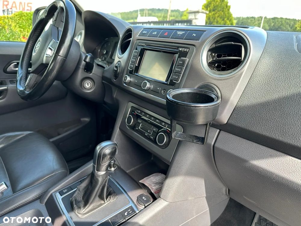 Volkswagen Amarok - 8