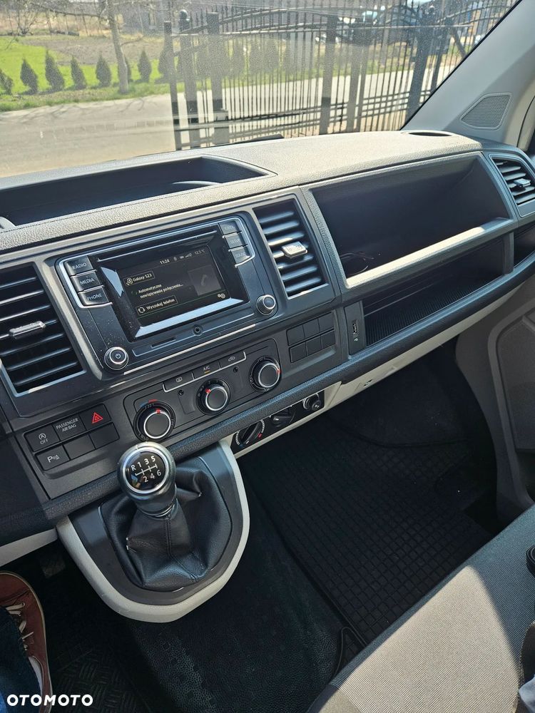 Volkswagen Transporter T6 - 12