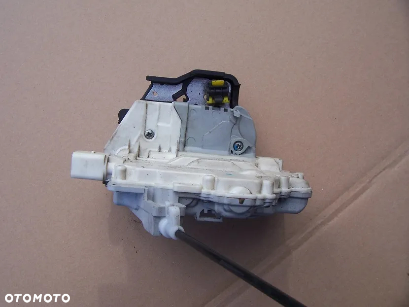audi A4 B7 B6 ZAMEK DRZWI prawe przod 8E1837016AA 7pin. EU. - 2