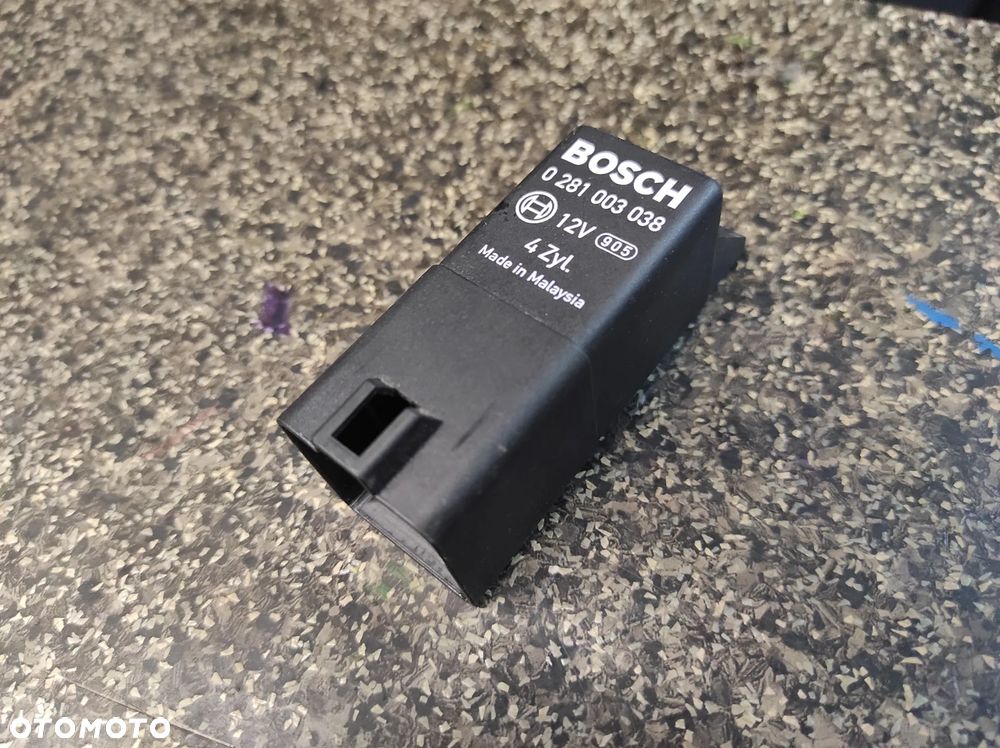 STEROWNIK MODUŁ PRZEKAŻNIK ŚWIEC ŻAROWYCH 4 ZYL 0281003038 038907281D AUDI VW SEAT SKODA WYSYŁKA !!!! - 1