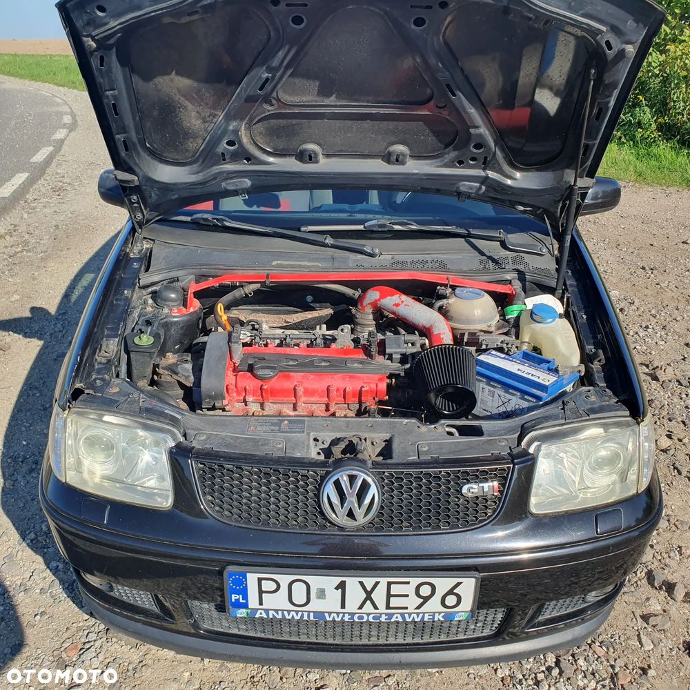 Volkswagen Polo - 2