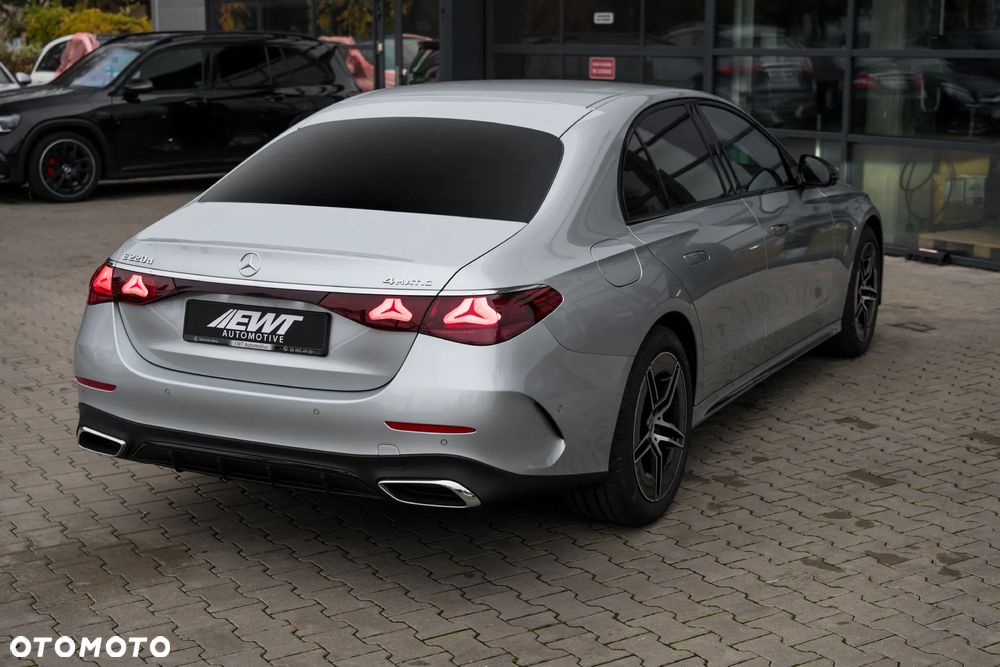Mercedes-Benz Klasa E 220 d mHEV 4-Matic AMG 9G-Tronic - 6
