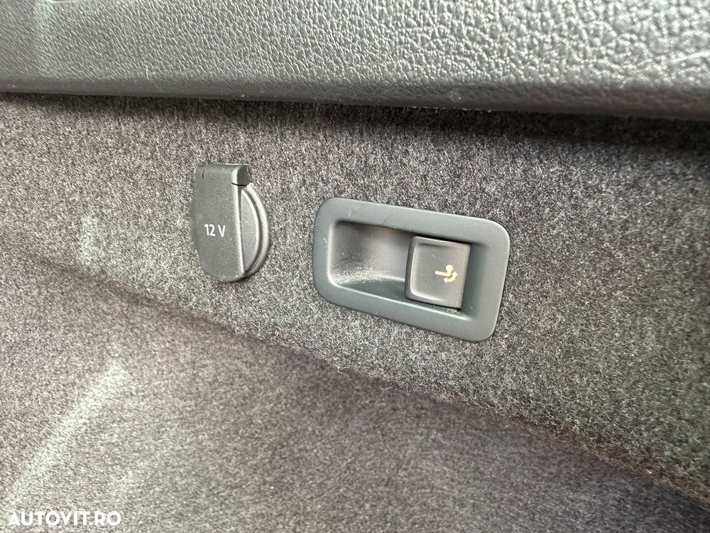 Volkswagen Passat 2.0 TDI DSG Comfortline - 35