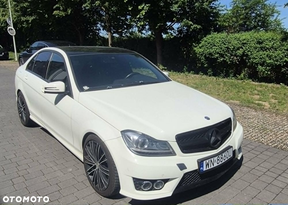 Mercedes-Benz Klasa C 350 BlueEff Avantgarde - 3