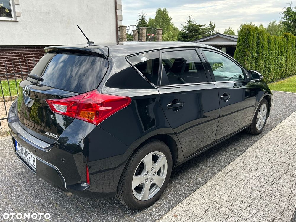 Toyota Auris 1.6 Prestige - 5