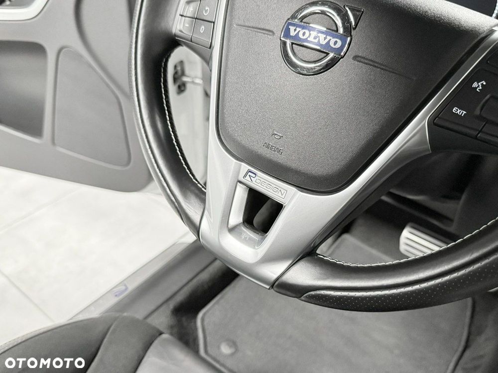 Volvo XC 60 D4 AWD Momentum - 34