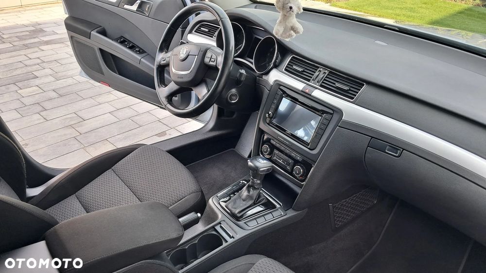 Skoda Superb 1.8 TSI Comfort DSG - 15