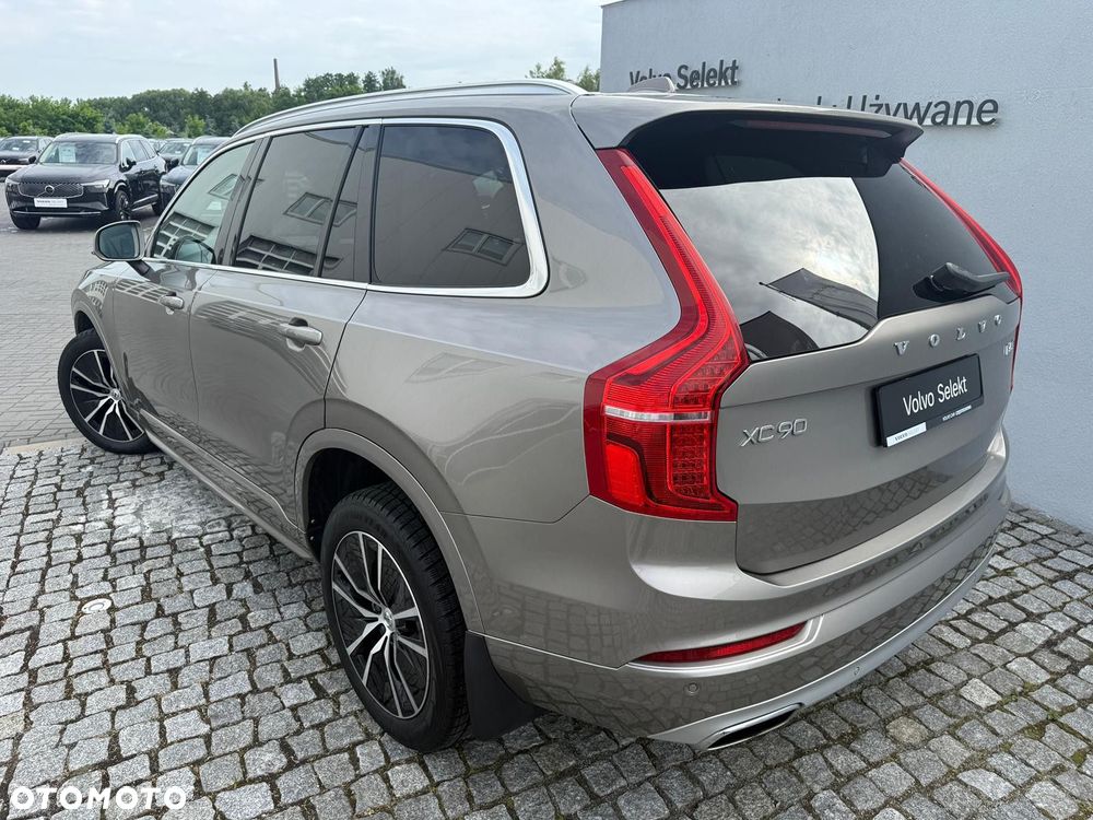 Volvo XC 90 - 7