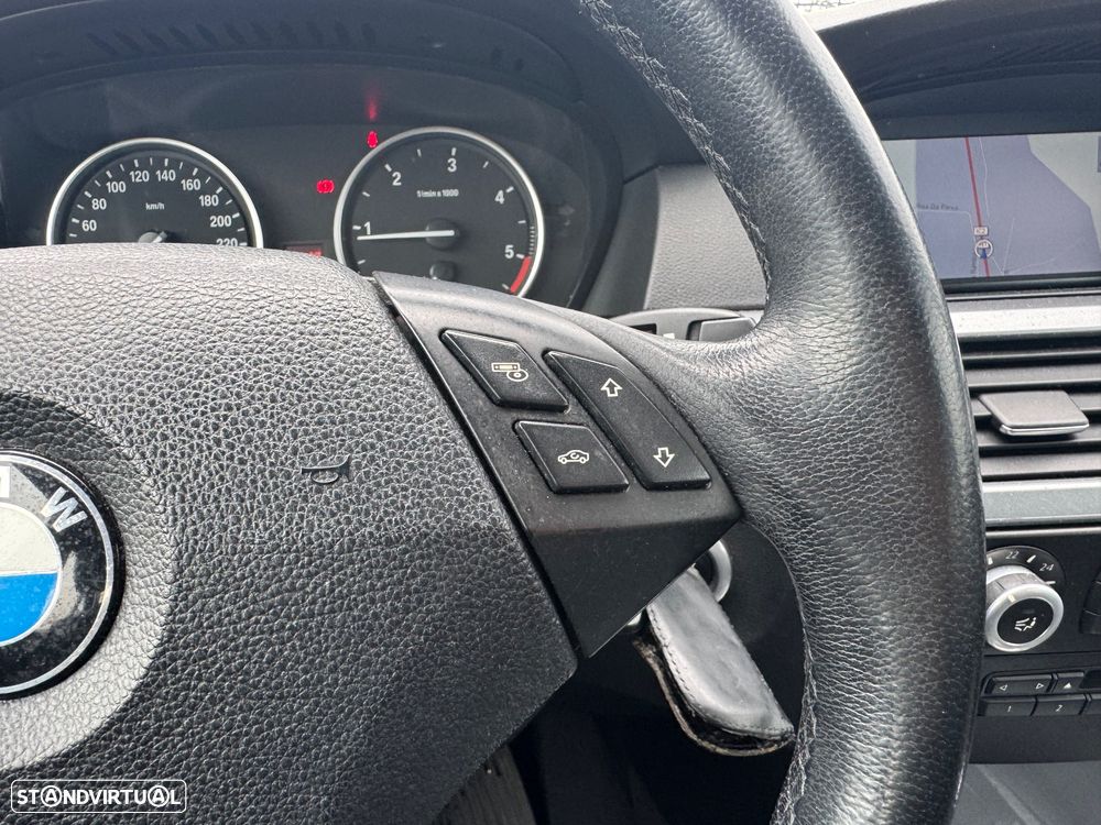 BMW 520 dA Executive - 18