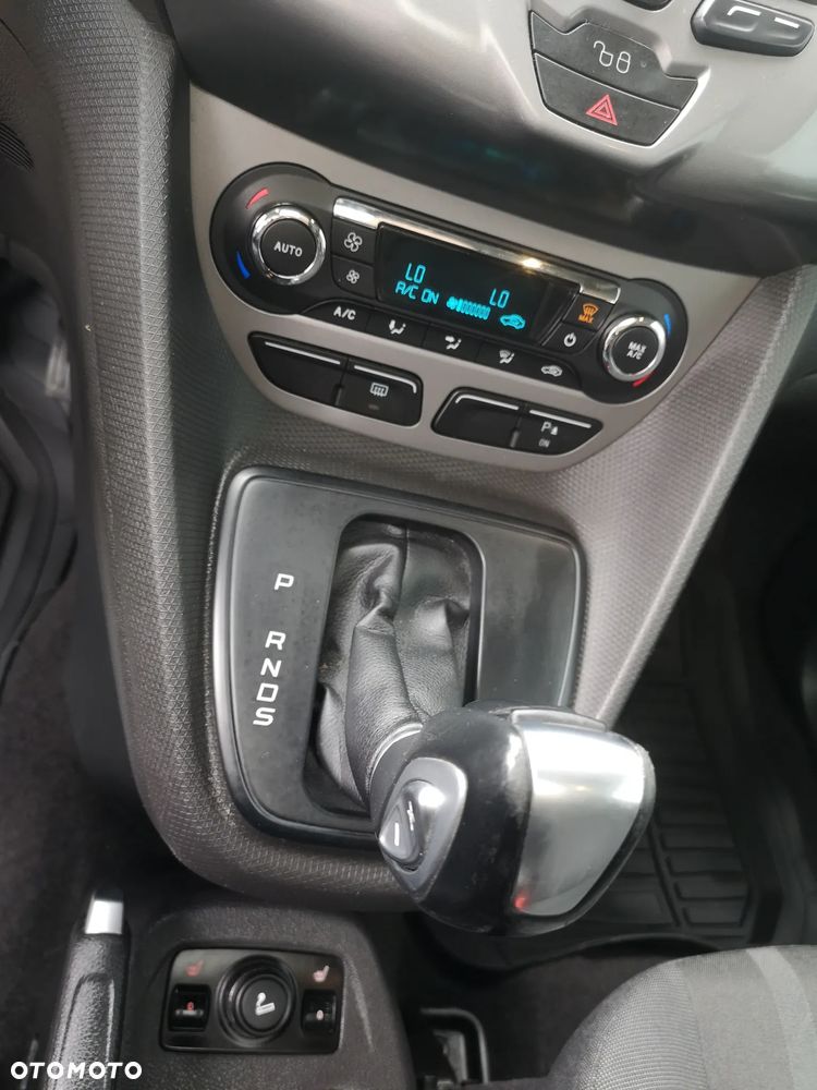 Ford Tourneo Connect Grand - 21