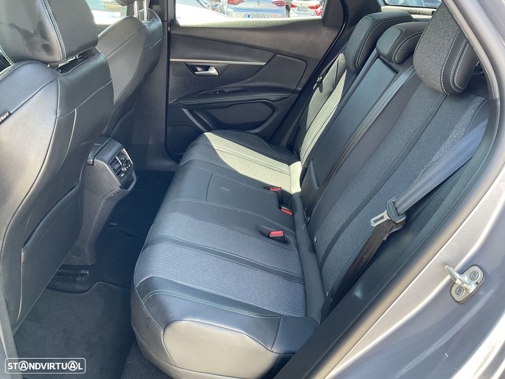 Peugeot 3008 1.6 Hybrid Allure e-EAT8 - 39