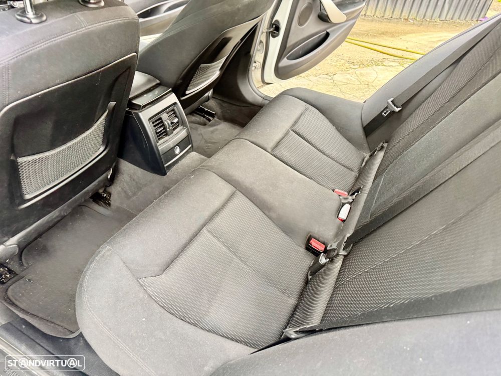 BMW 320 d Auto Pack M - 10